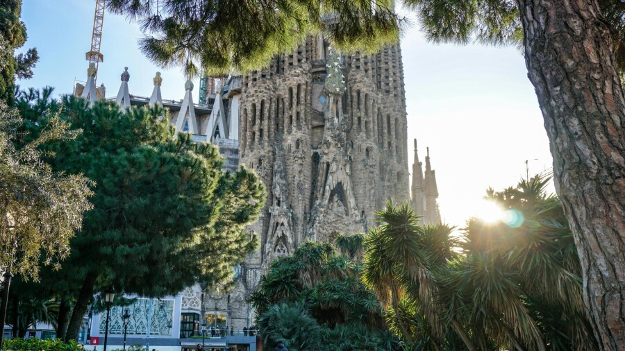 Drive a campervan from Munich to Barcelona for €1/day with Imoova. Enjoy up to 9 nights, unlimited miles, and the chance to explore Europe on a budget.